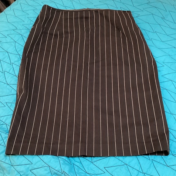 GUC Ralph Lauren Women Skirt Size 8 Black Lined Slit Pin Striped -‎ #292 - Picture 1 of 7